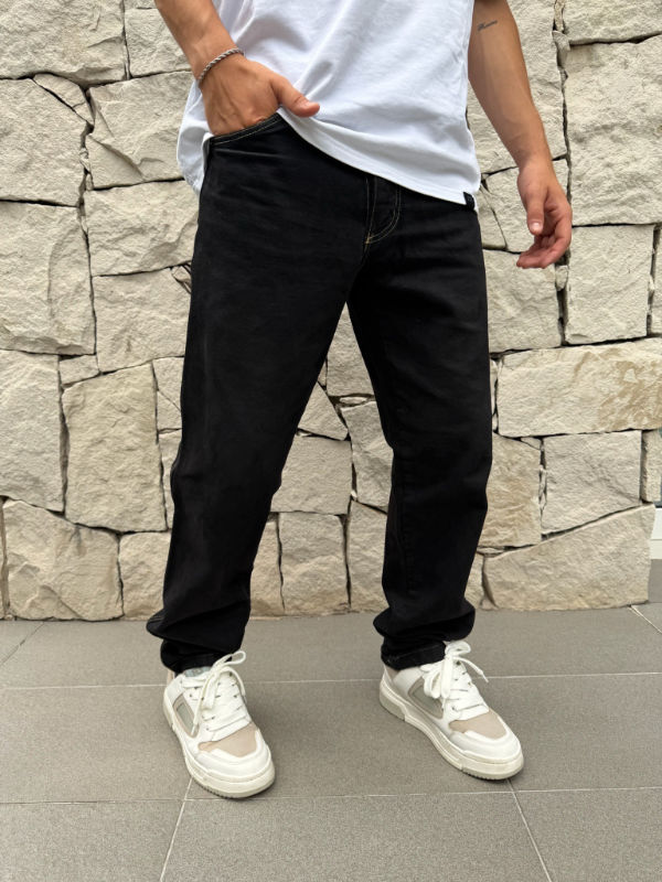 Reverie pantalón oxford negro con costuras beige 1